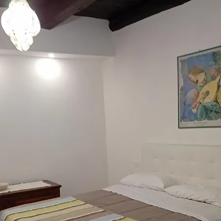 Sotto Il Figliolo